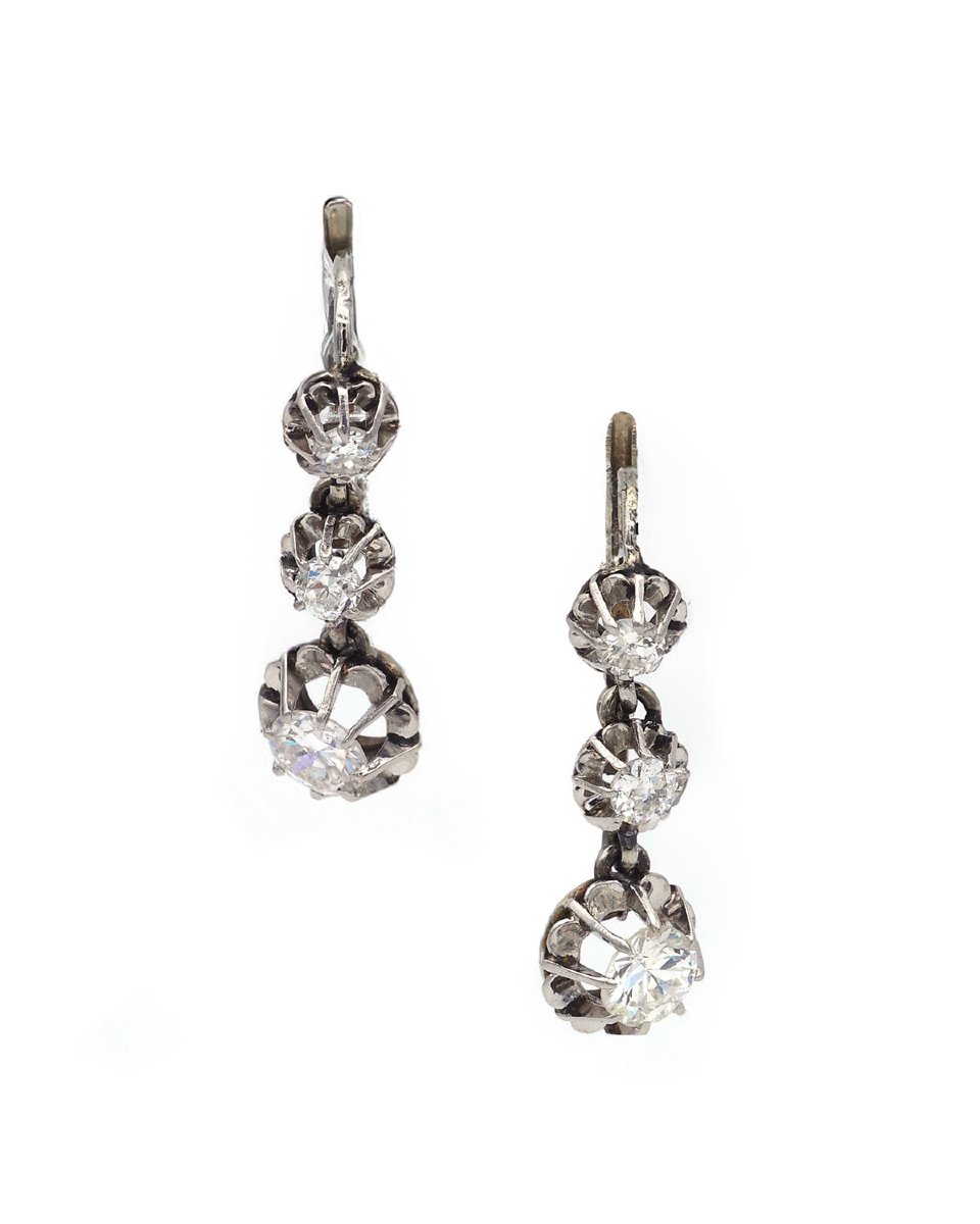 Dormeuses trois diamants 1,25 ct en platine et or blanc 18 karats -photo-4