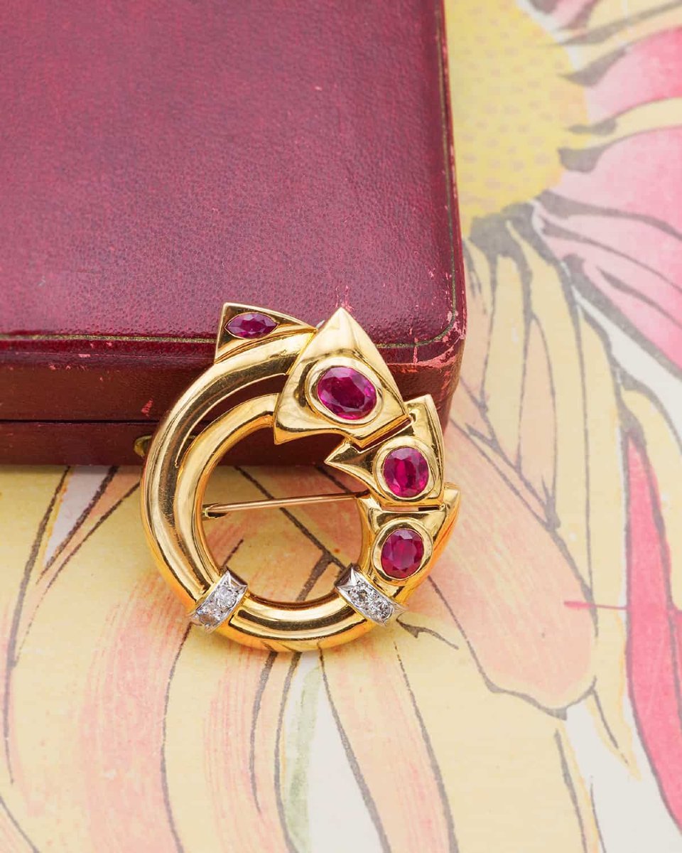 Broche circulaire rubis 2.2 cts non chauffés, diamants en or 18 karats et platine-photo-3