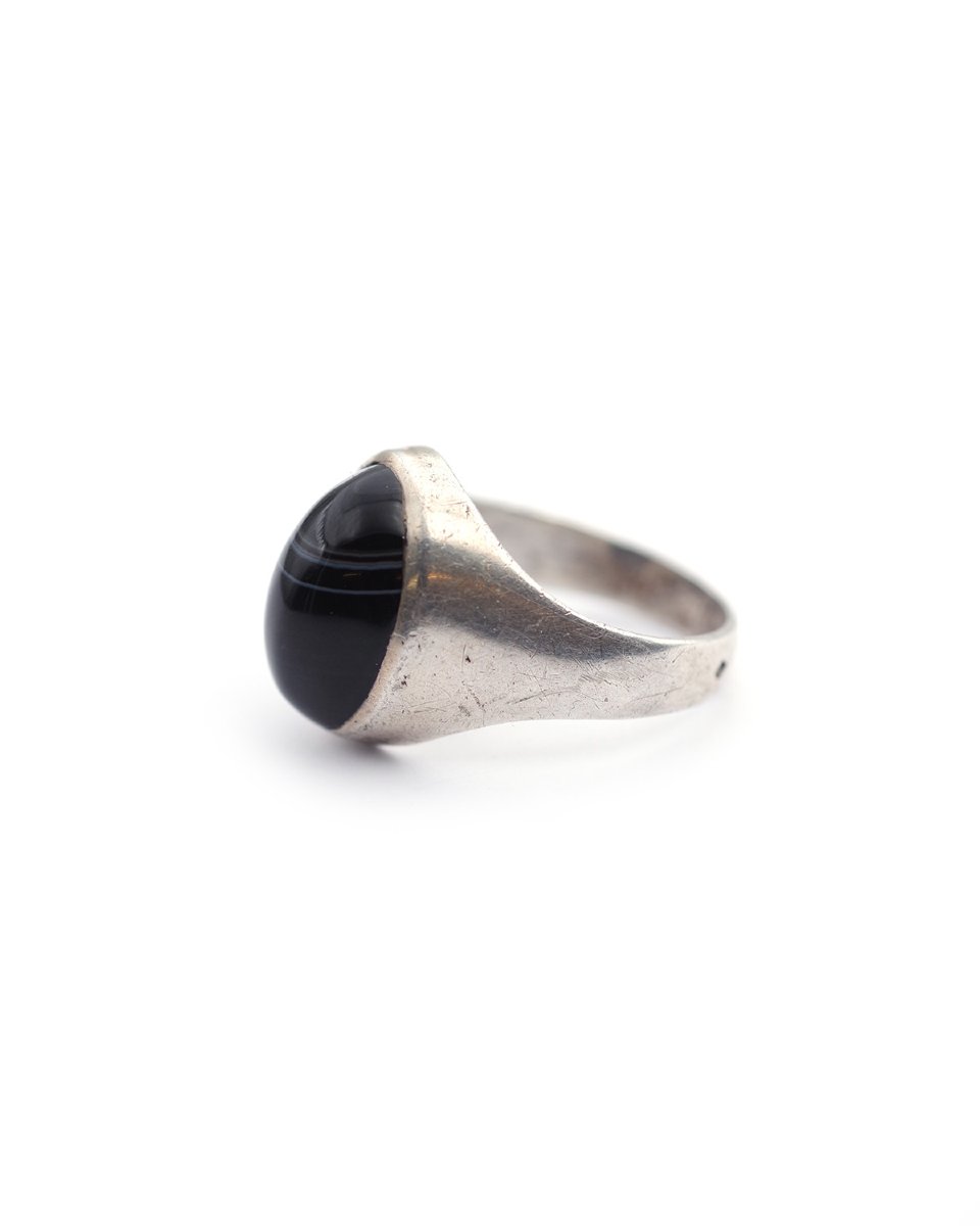 Black Banded Agate Ring In Silver, With A Cabochon And Onyx-photo-3