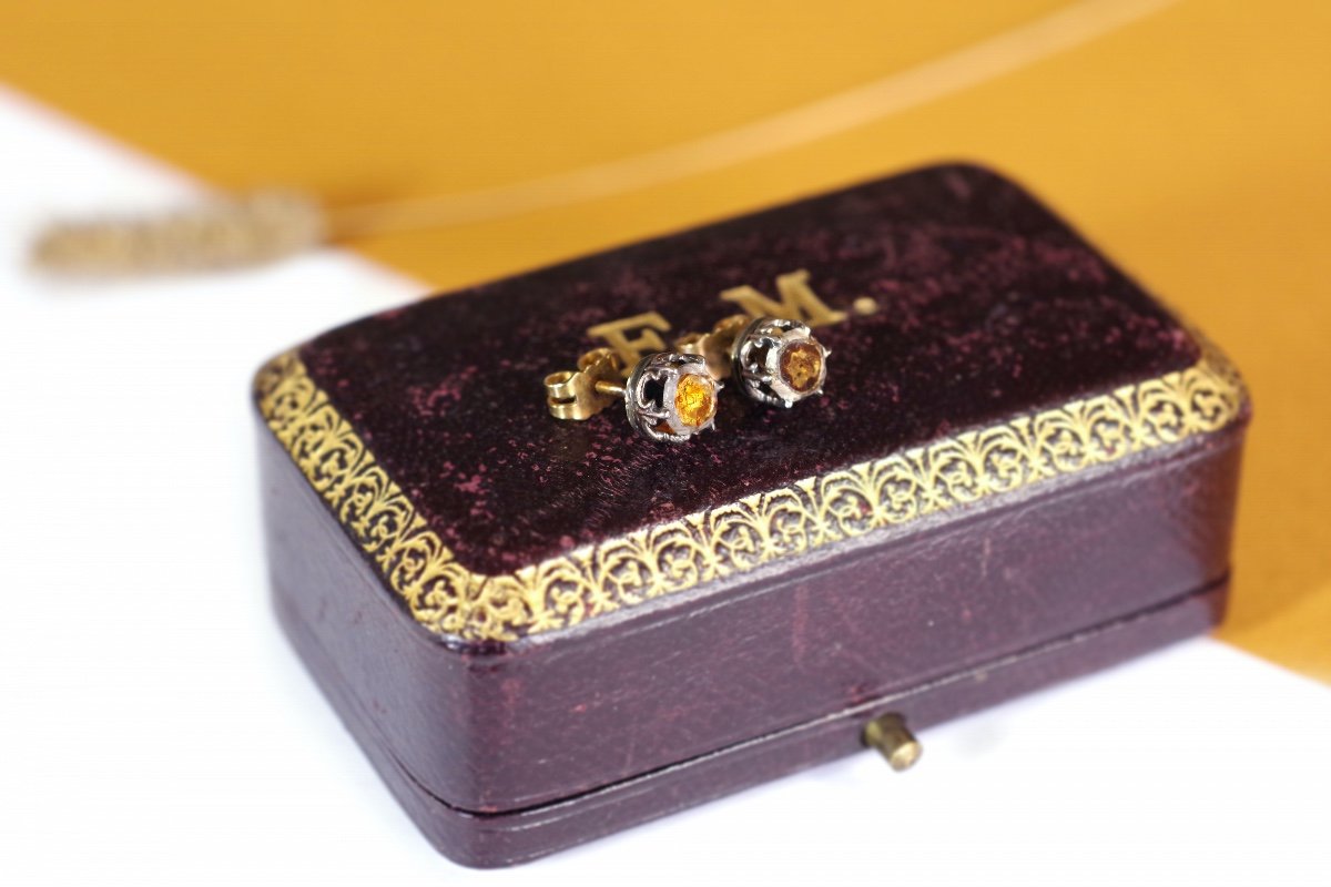 Georgian Foiled Diamond Stud Earrings In 18k Gold And Silver, 18th Century Stud Earrings-photo-2
