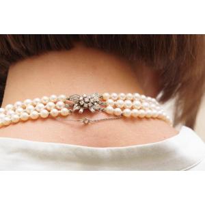 Large Necklace Three Streands Pearls With An 18k Gold Diamond Clasp,knot, Diamonds, Gold Clasp 