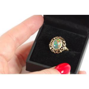 Retro Opal Ring In 14 Karat Rose Gold, Cabochon Cut Opal, Retro Jewelry, Vintage Ring