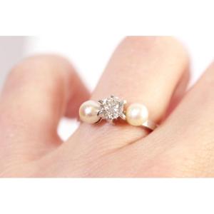 Diamond Pearl Trilogy Ring In 18 Karats White Gold, Vintage Ring, Wedding Ring, Cultured Pearls