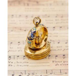 Pendentif Sceau cachet musical Suisse en or émaillé 18 karats