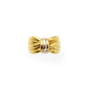 Vintage Bow Ring In Two-tone 18 Karat Gold