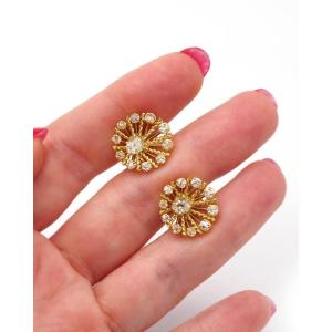 1.5 Ct Diamond Cluster Stud Earrings In 18 Karats Gold