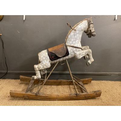 Cheval à bascule ancien en bois -  France