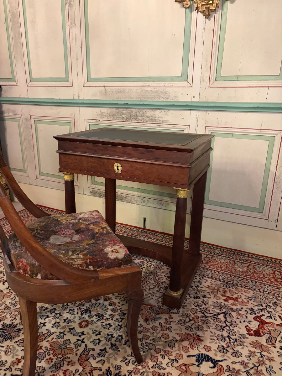 Louis XV-style Cylindrical Lady's Desk (on Casters)