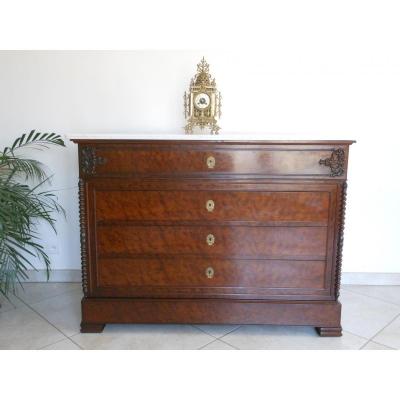 Commode Secretary