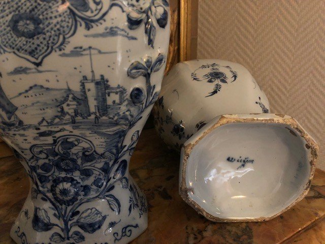 Paire De Vases Couverts  De Delft Du XVIIIe Siècle -photo-2