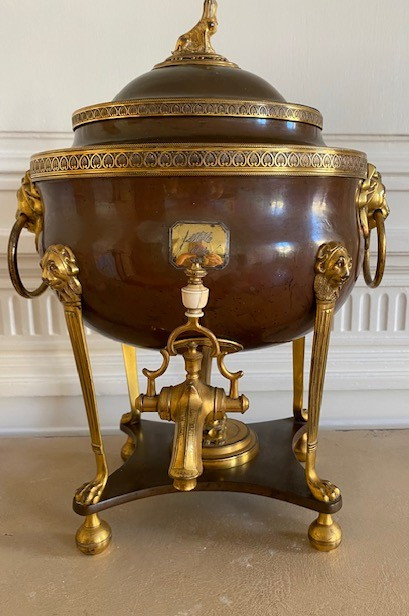 Urne à thé/ samovar fin 18 ème