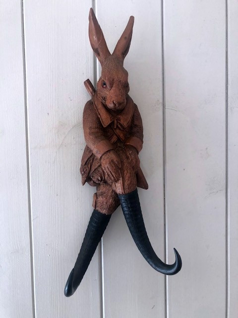 Porte-fouet/ patère en forme de lièvre , bois sculpté Forêt Noire vers 1880/1900-photo-3