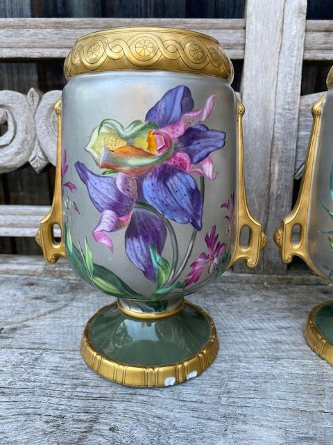 Escalier de Cristal, Paire de vases dans le goût de Narcisse Vivien-photo-3