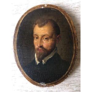 Small Portrait Of A Man Around 1600