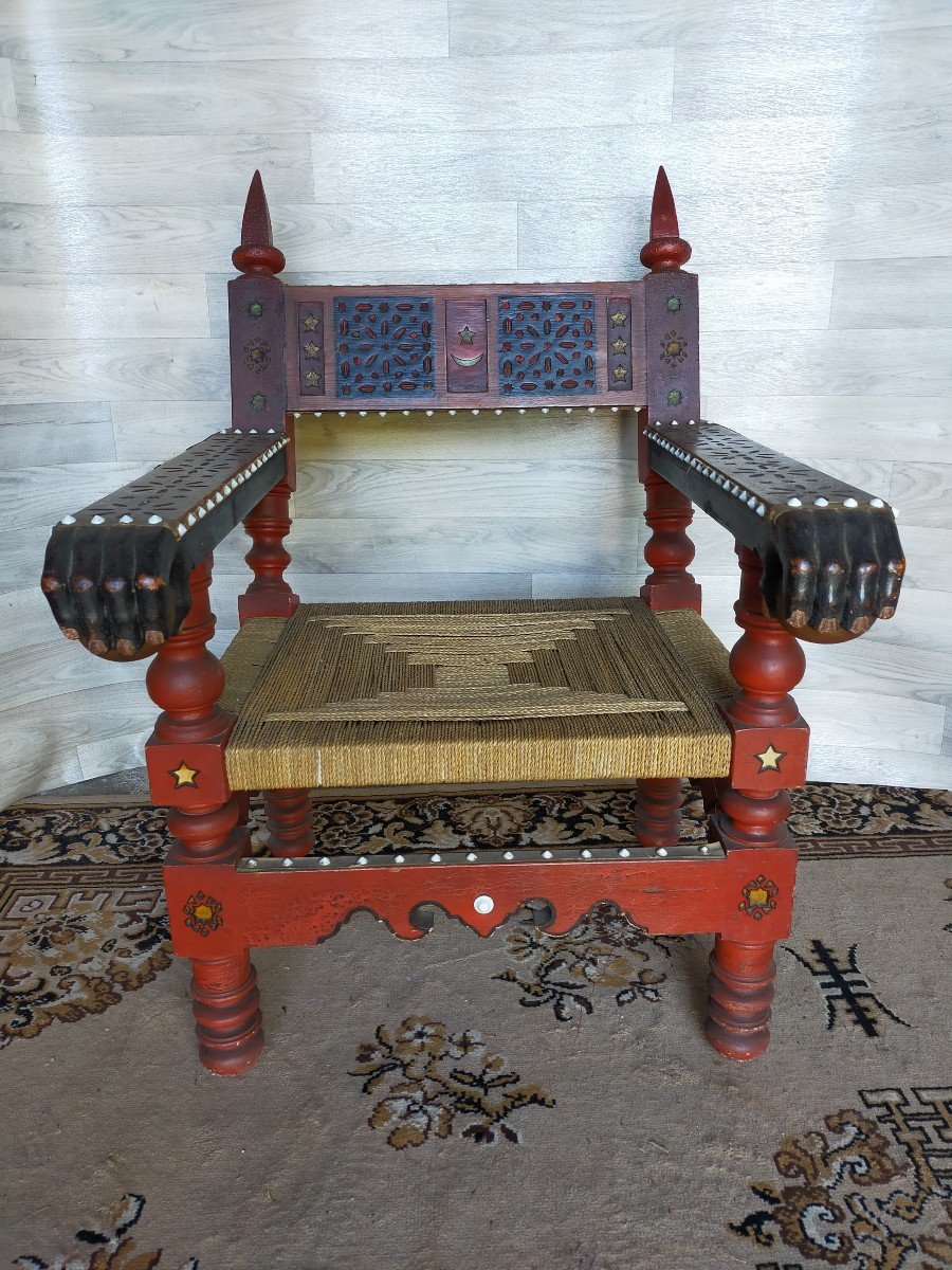 Curious Oriental Armchair-photo-4