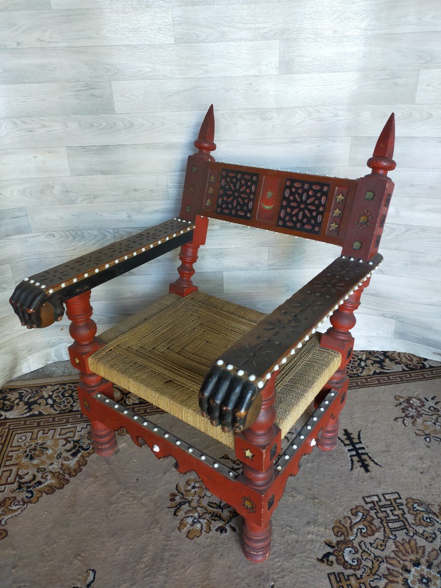 Curious Oriental Armchair-photo-2