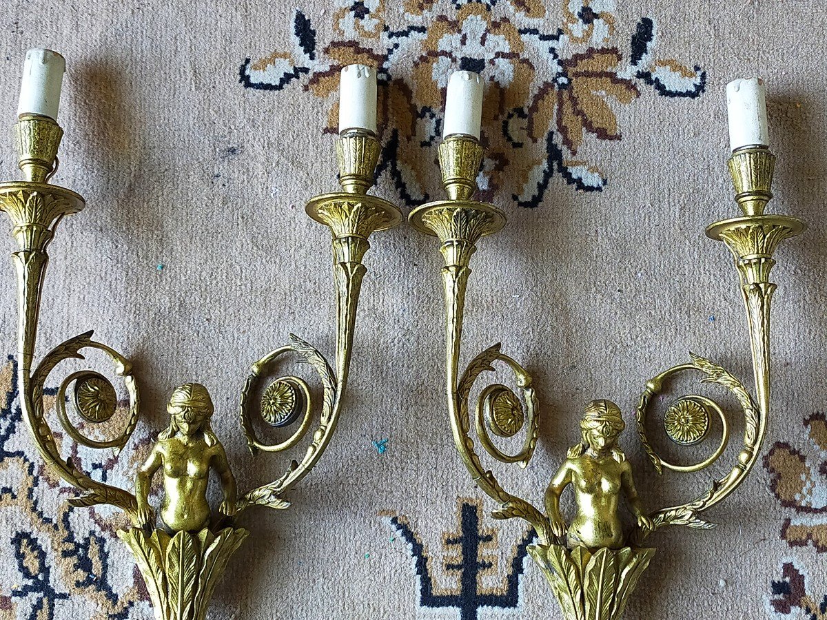 Pair Of Gilt Bronze Sconces In The Bust Of A Louis XVI Style Woman-photo-1