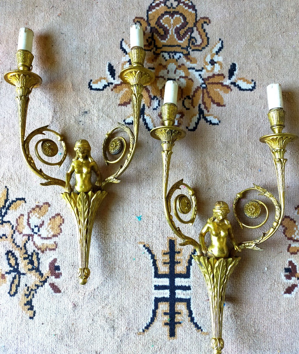Pair Of Gilt Bronze Sconces In The Bust Of A Louis XVI Style Woman-photo-2