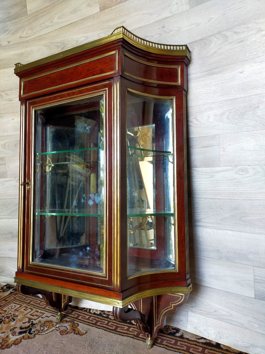 Louis XVI Mahogany And Gilt Bronze Wall Display Case-photo-4