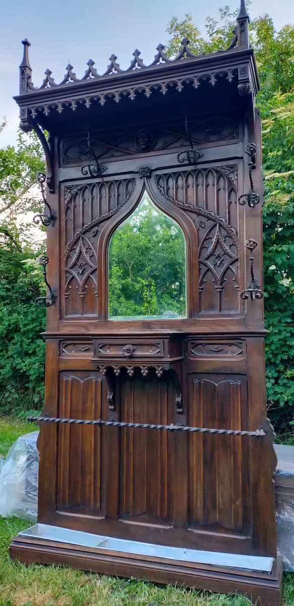 Large Neo Gothic Coat Rack (neogothic)