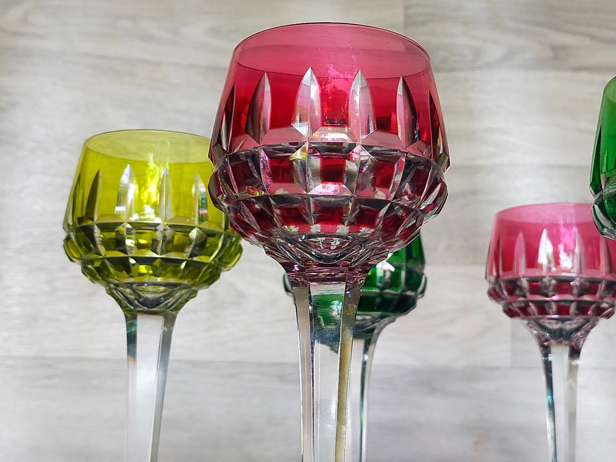Sept Grands Verres Roemer A Vin En Cristal De Saint Louis De Couleur -photo-3