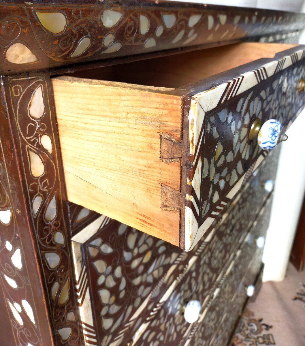 Syria Commode In Ivory Marquetry, Mother-of-pearl And Bone -photo-1
