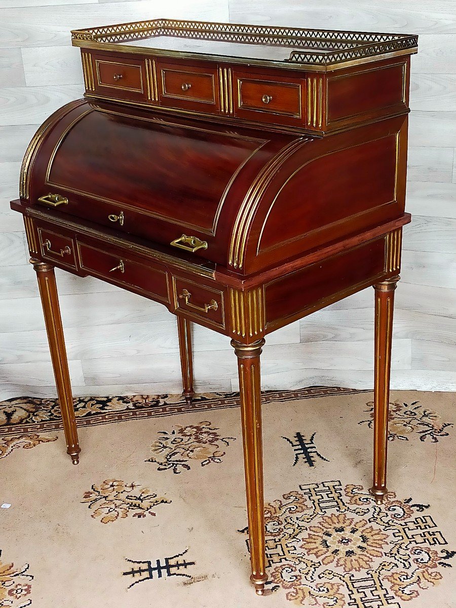 Louis XVI Cylinder Desk Flamed Mahogany And Gilt Bronze -photo-3