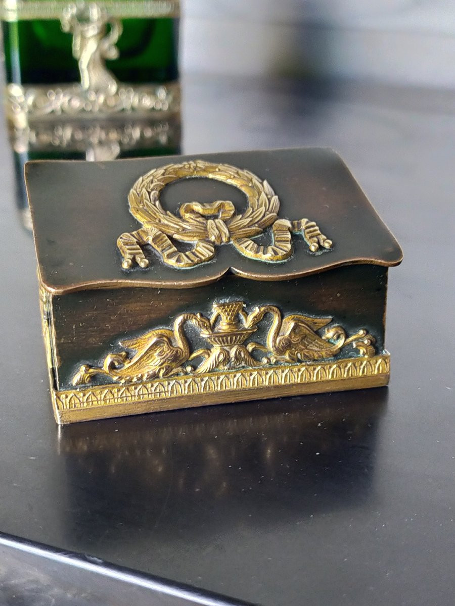boite a timbres en bronze d&eacute;cor a l&#039;antique (empire bureau encrier)-photo-3