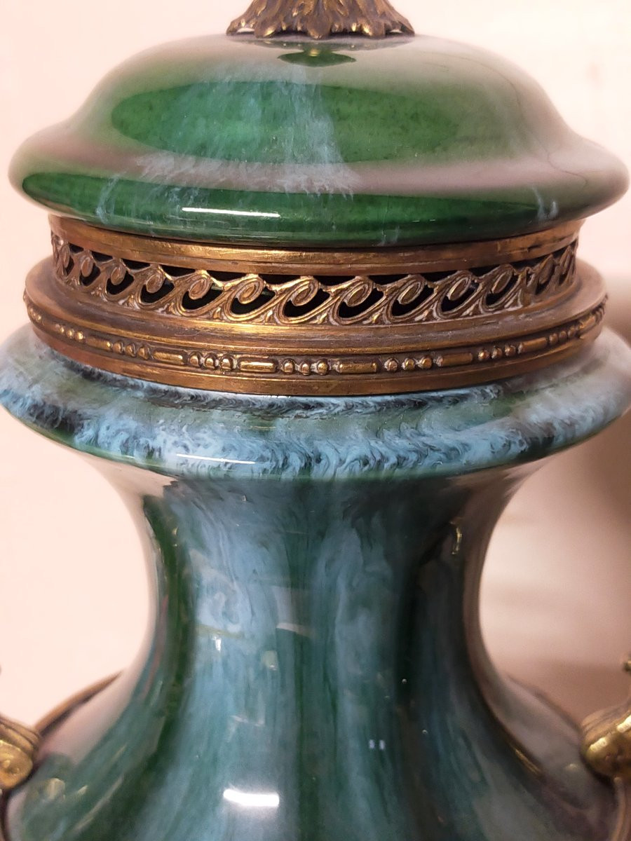 Paire de pots couverts monture bronze (vases sevres cassolettes)-photo-3