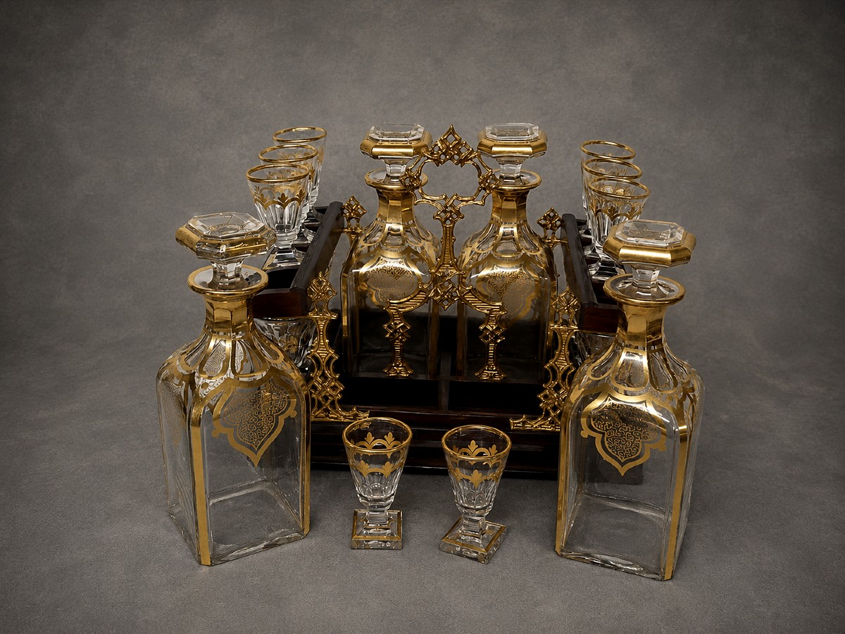 Tahan cave a liqueur en marqueterie boulle et cristal de baccarat -photo-3