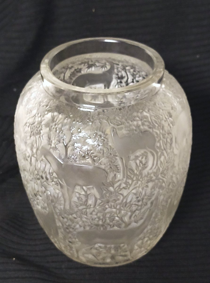 "does" Vase In Pressed Molded Glass – Lalique, Art Deco-photo-2