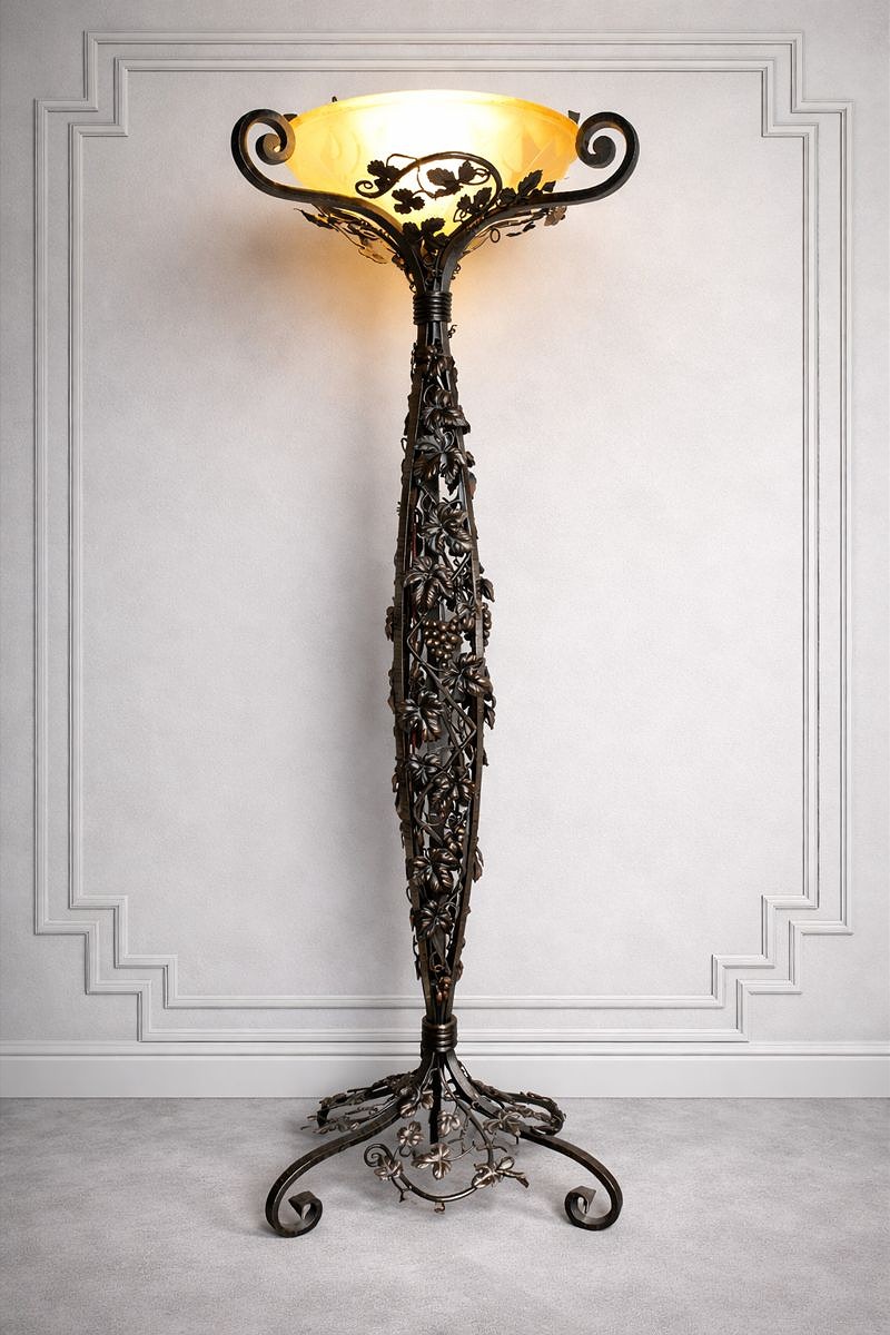 Lampadaire Art d&eacute;co fer forger Marcel Vasseur vasque en verre d&eacute;poli (muller degu&eacute; daum lampe lustre)