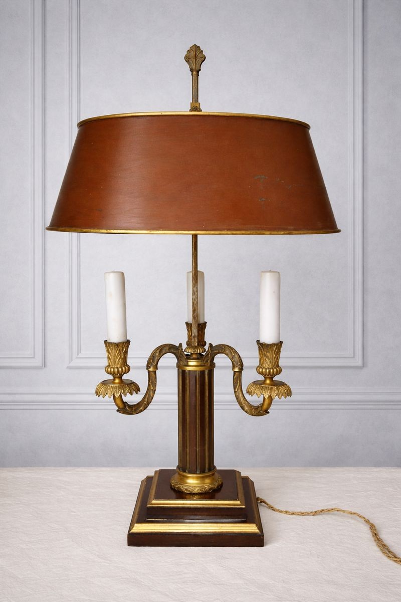 Lampe bouillotte de style Louis XVI en acajou et bronze &ndash; XIXᵉ si&egrave;cle