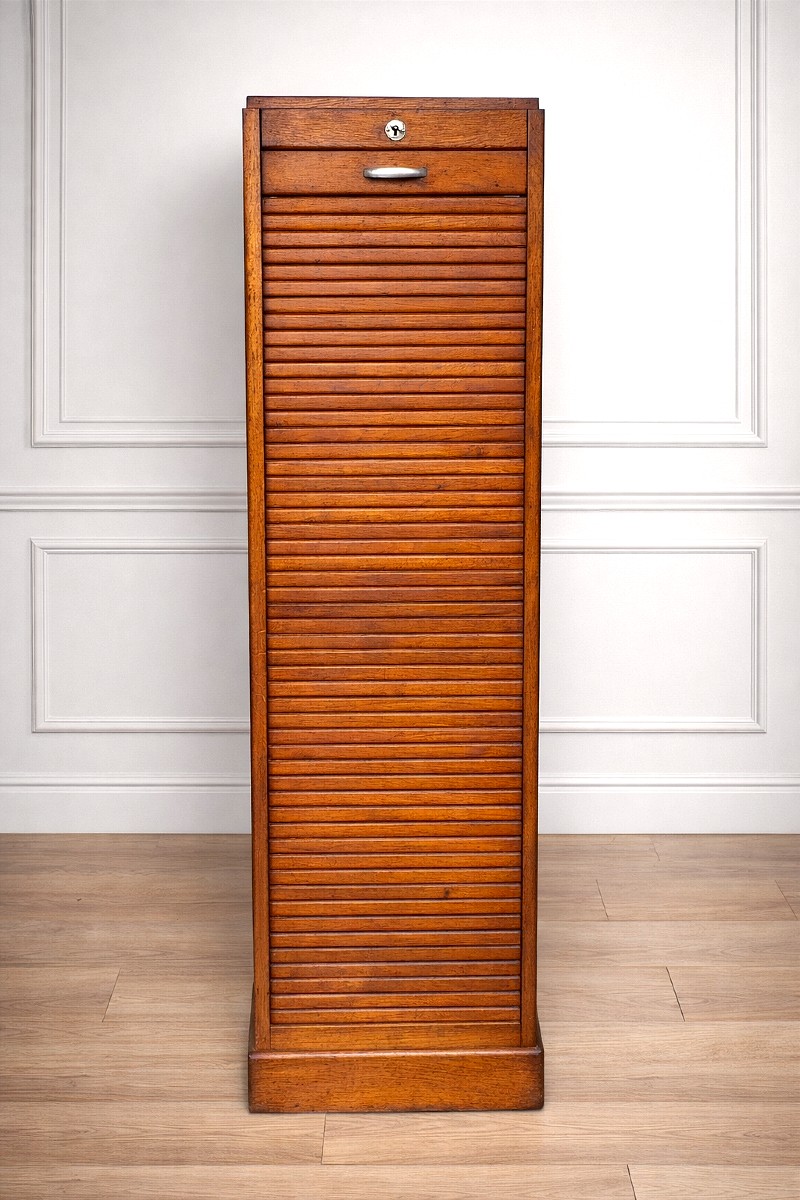 Classeur &agrave; rideau en ch&ecirc;ne clair Meuble de m&eacute;tier (semainier chiffonier)