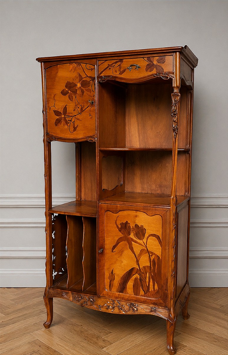 Louis Majorelle meuble de pr&eacute;sentation collectionneur Art Nouveau 
