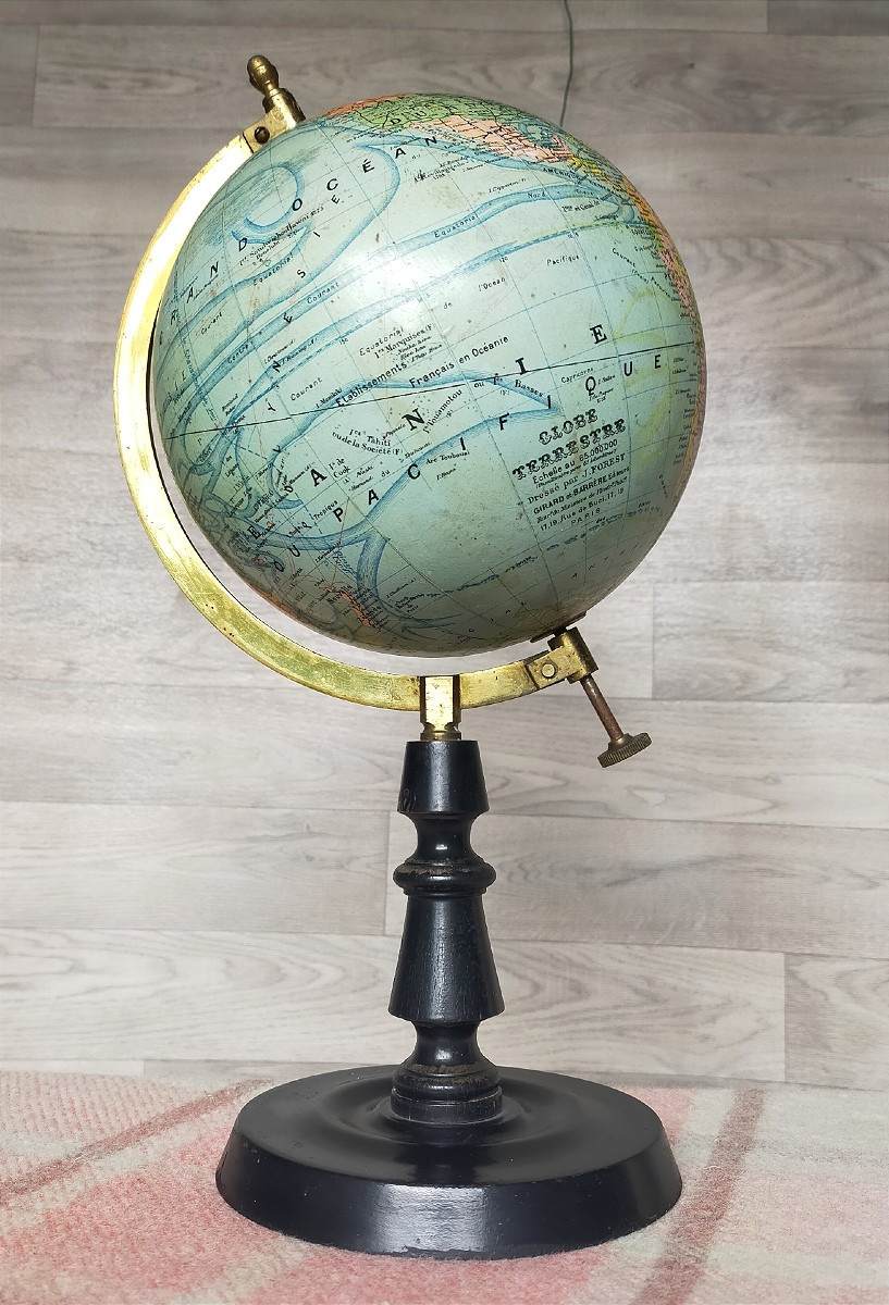 Globe terrestre Girard et Barr&egrave;re a paris J Forest napol&eacute;on III