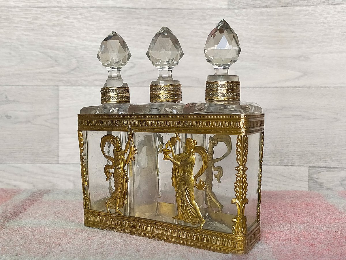 Flacons de parfum senteur cristal et bronze femme a l antique empire -photo-3