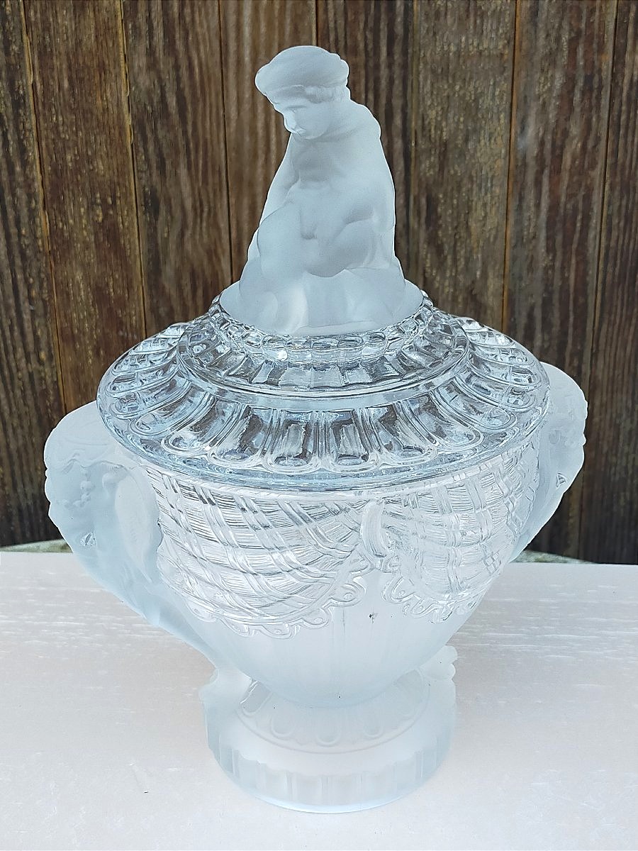 Baccarat Crystal Candy Dish Or Sugar Bowl, Orientalist Design Featuring Elephants-photo-3
