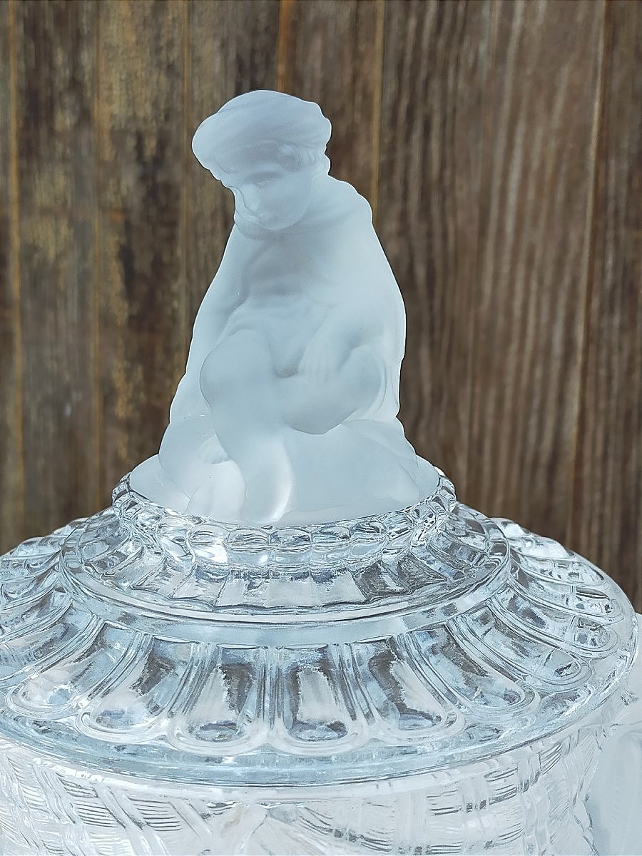 Baccarat Crystal Candy Dish Or Sugar Bowl, Orientalist Design Featuring Elephants-photo-2