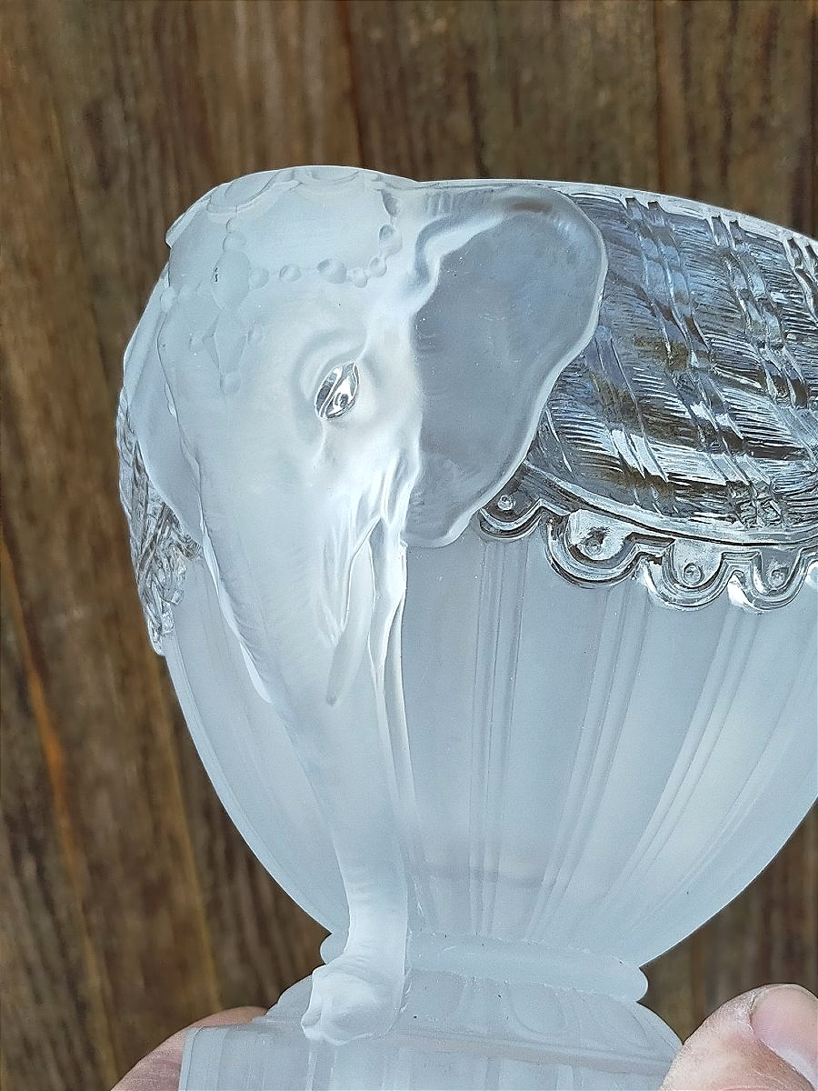 Baccarat Crystal Candy Dish Or Sugar Bowl, Orientalist Design Featuring Elephants-photo-4
