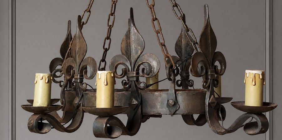 Castle-style Wrought-iron Chandelier With Fleur-de-lis Motifs-photo-3