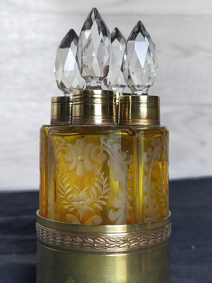 Cabaret-style Fragrance Box With Crystal And Brass Accents -photo-3