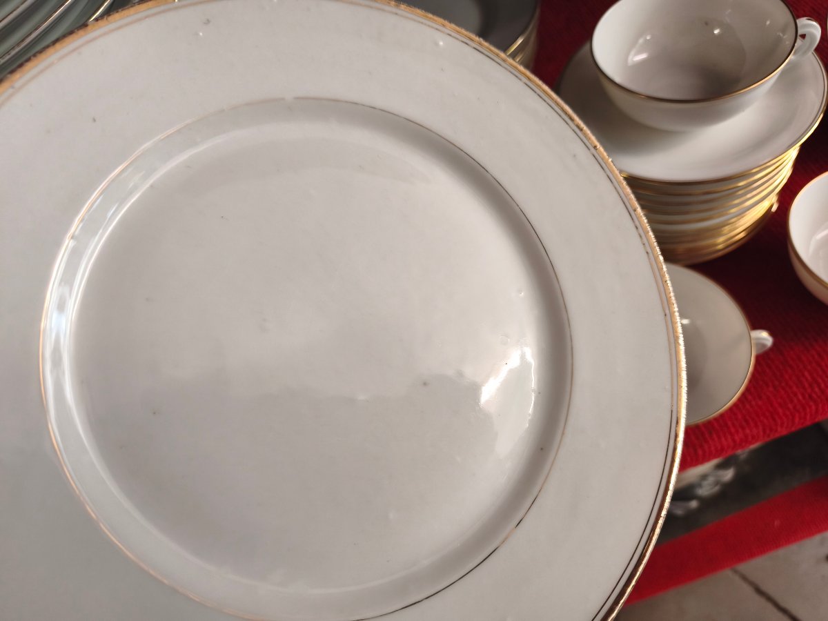 Limoges Porcelain Dinner Service With Gold Trim-photo-3