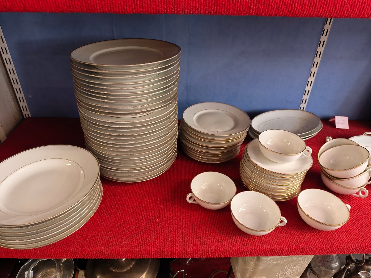 Limoges Porcelain Dinner Service With Gold Trim