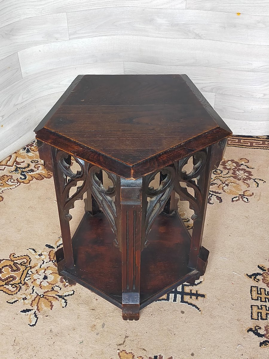 Neo-gothic Gueridon Stool (neo-gothic)-photo-1