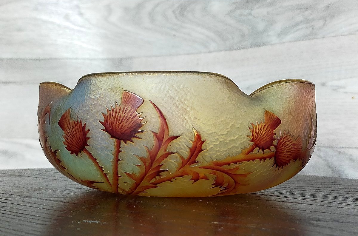 Daum Nancy Cup With A Thistle Design On A Frosted Background 