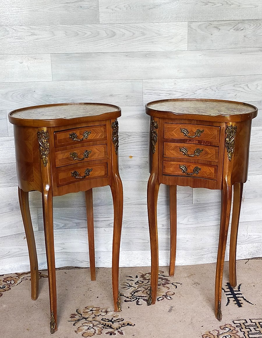 Paire de chevets rognon en marqueterie 