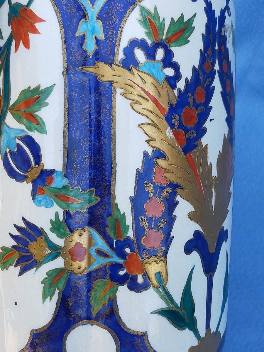 Large Earthenware Vase With A Bronze Frame Featuring Dragons -photo-3