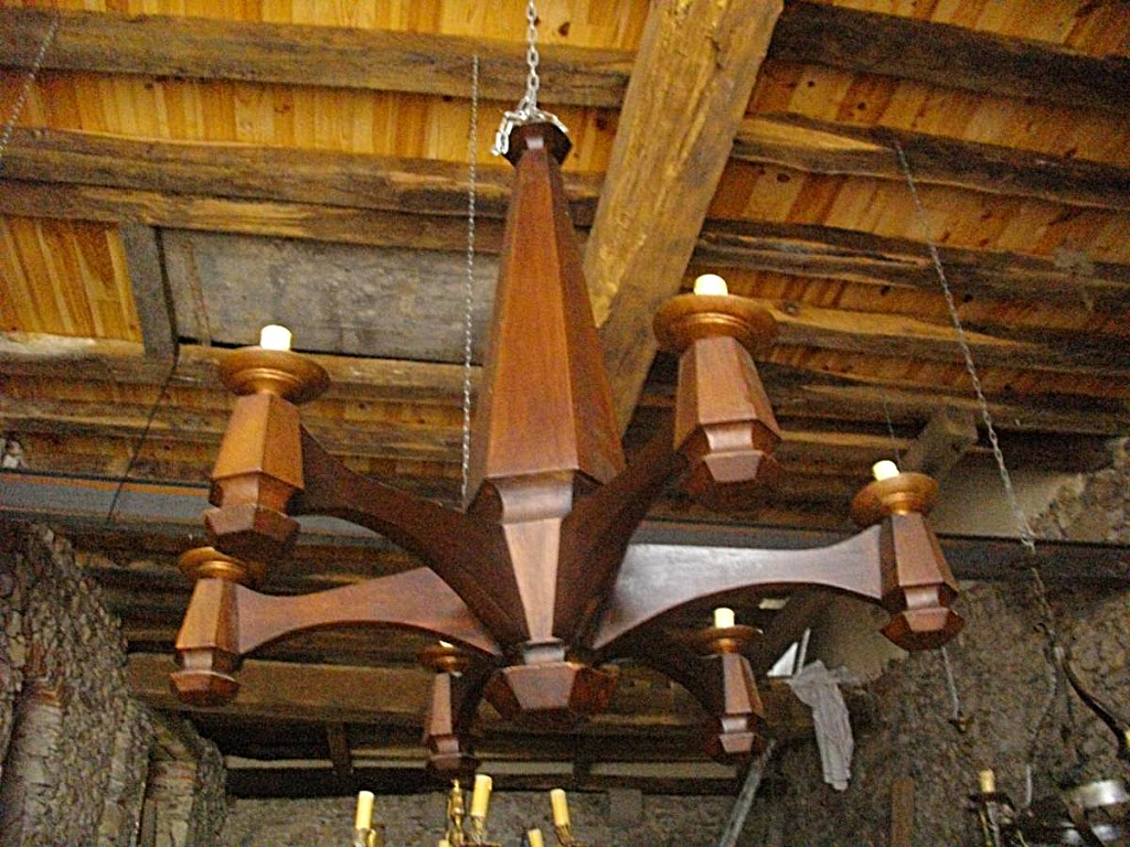 Large Medieval Wooden Chandelier-photo-3