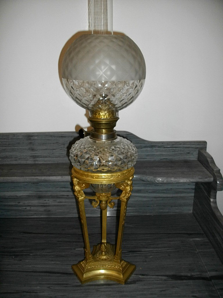 Large Lamp Petrole Crystal Cut And Bronze Nineteenth